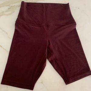 Lululemon high rise align shorts 10”